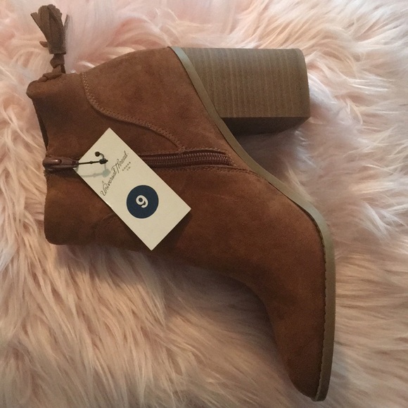 boots - Picture 2 of 3